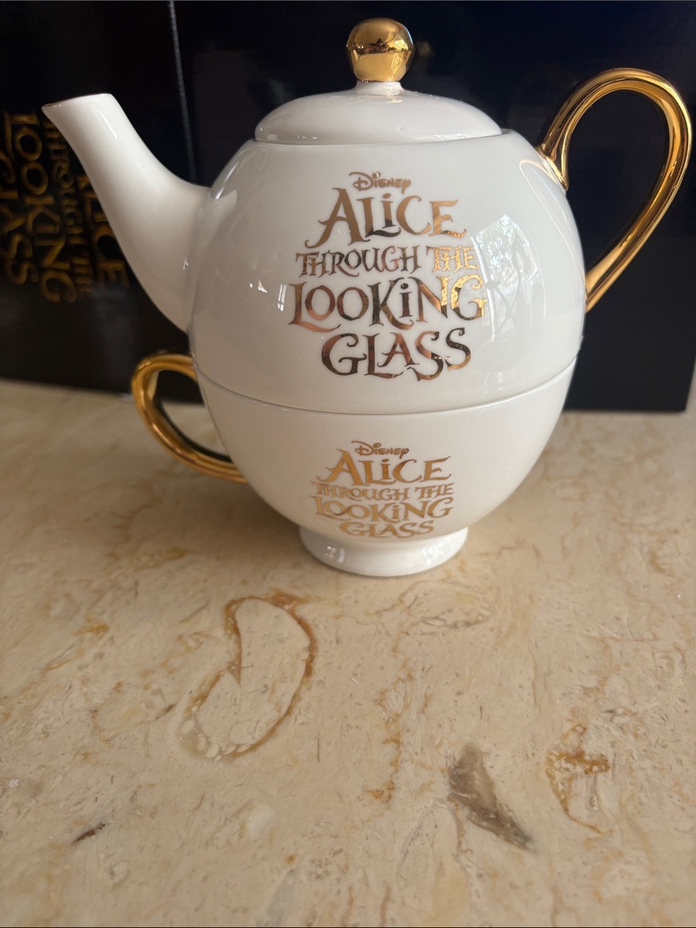 Alice Through the Looking Glass Ceramic Tea set brand new in box